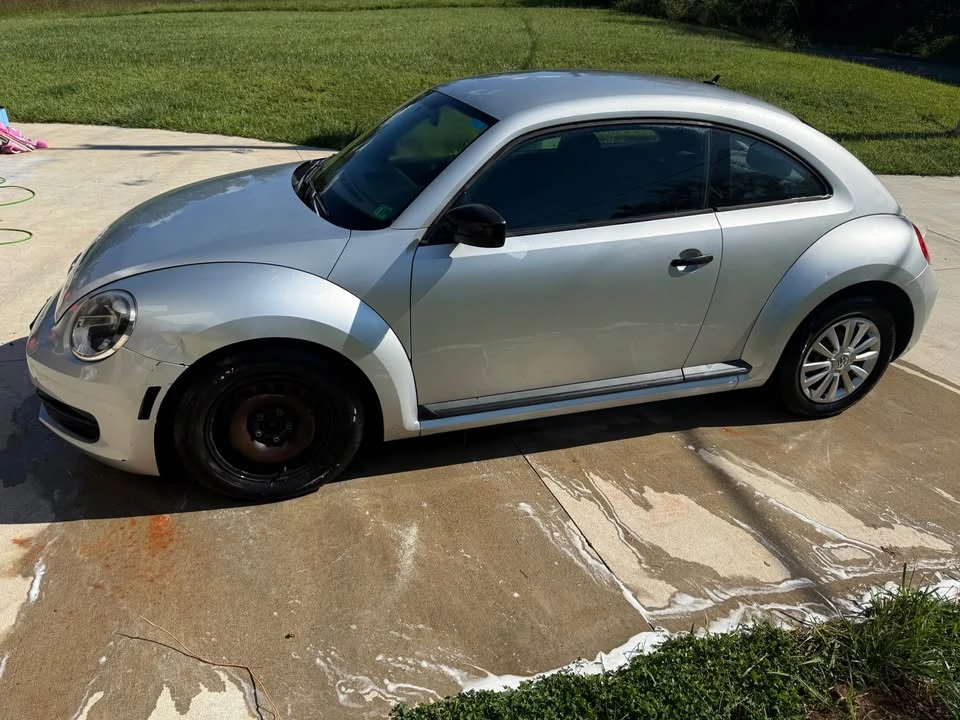 2012 Volkswagen A5 Beetle - Image 3 of 19
