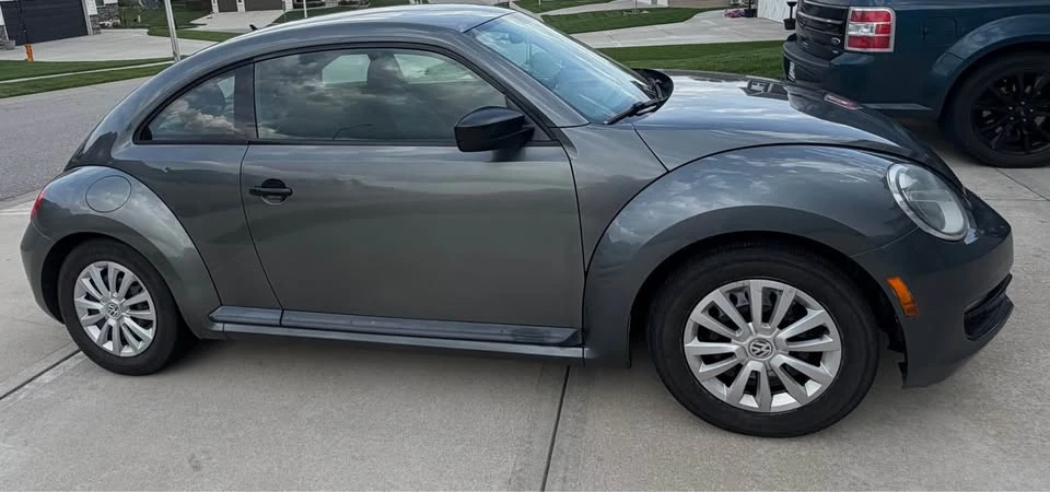2012 Volkswagen A5 Beetle - Image 3 of 6
