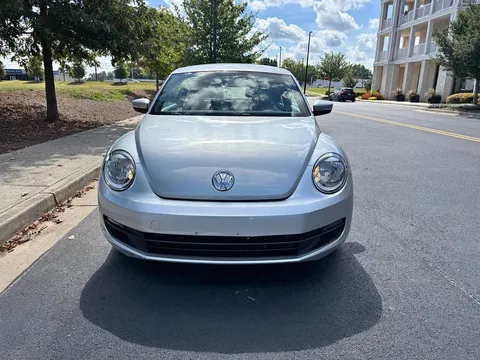 2012 Volkswagen Beetle 2.5L Entry Hatchback 2D