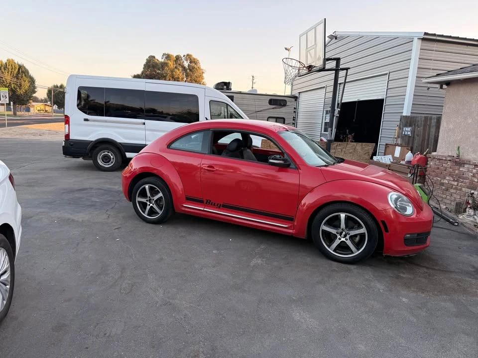 2012 Volkswagen A5 Beetle - Image 10 of 11