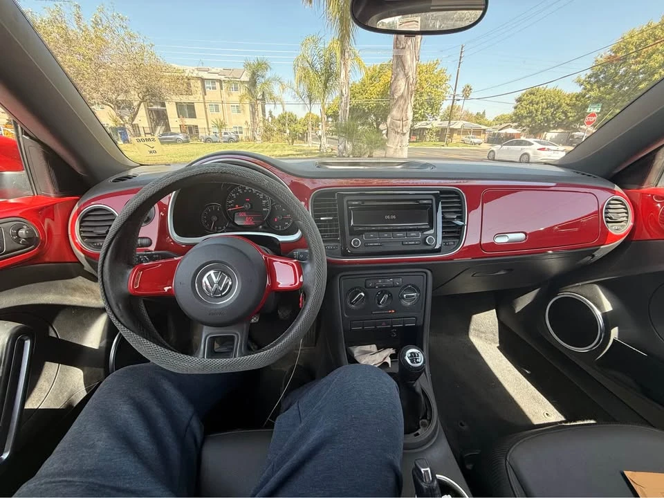 2012 Volkswagen A5 Beetle - Image 8 of 11