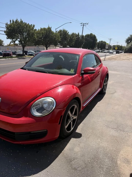 2012 Volkswagen A5 Beetle - Image 3 of 11