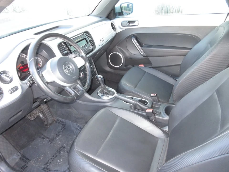 2012 Volkswagen A5 Beetle - Image 9 of 14