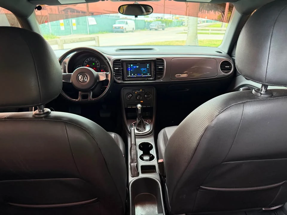 2012 Volkswagen A5 Beetle - Image 10 of 16