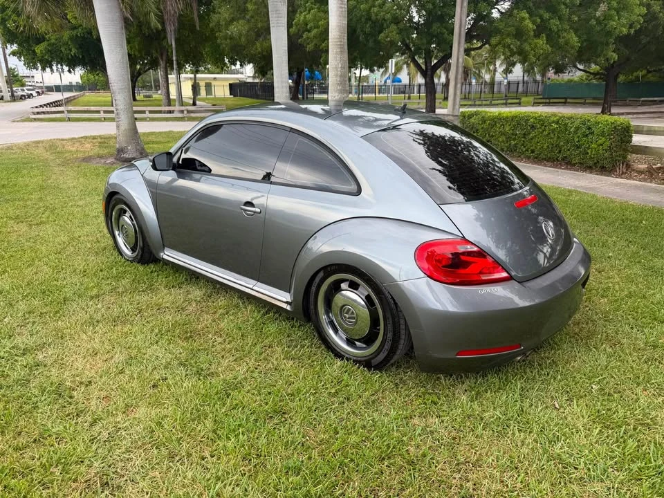 2012 Volkswagen A5 Beetle - Image 3 of 16
