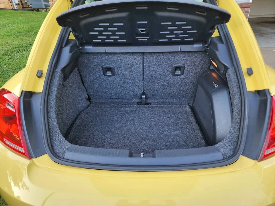 2012 Volkswagen A5 Beetle - Image 6 of 6