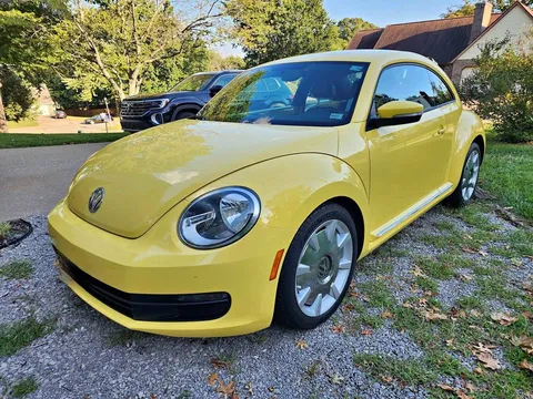 2012 Volkswagen Beetle 2.5L Fender Edition
