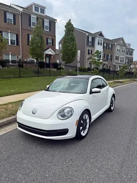 2012 Volkswagen Beetle 2.5L Fender Edition Hatchback 2D