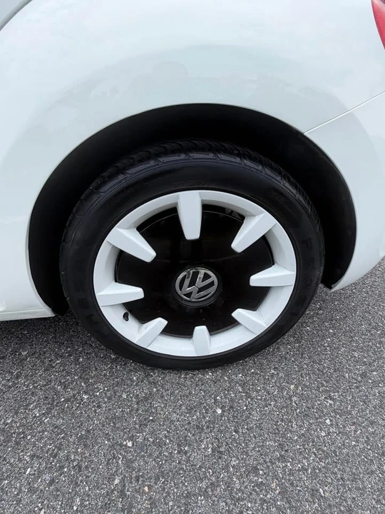 2012 Volkswagen A5 Beetle - Image 18 of 20