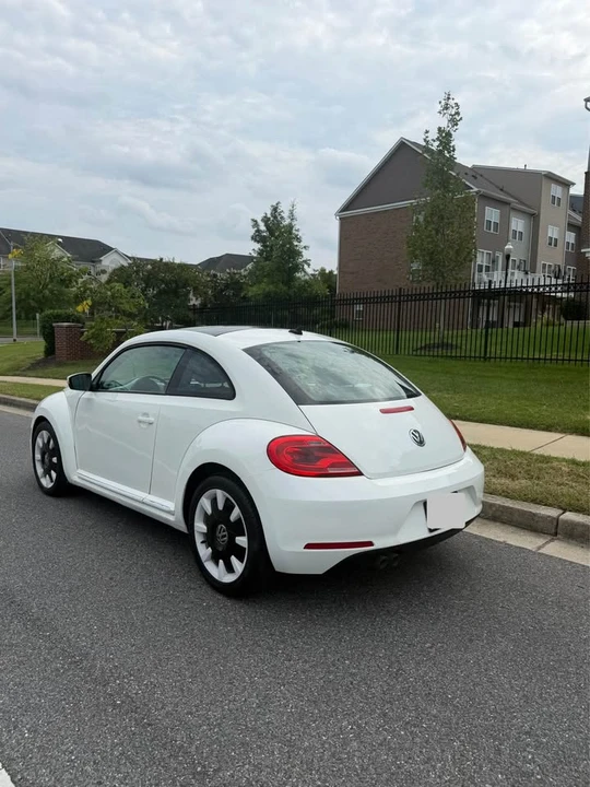 2012 Volkswagen A5 Beetle - Image 6 of 20