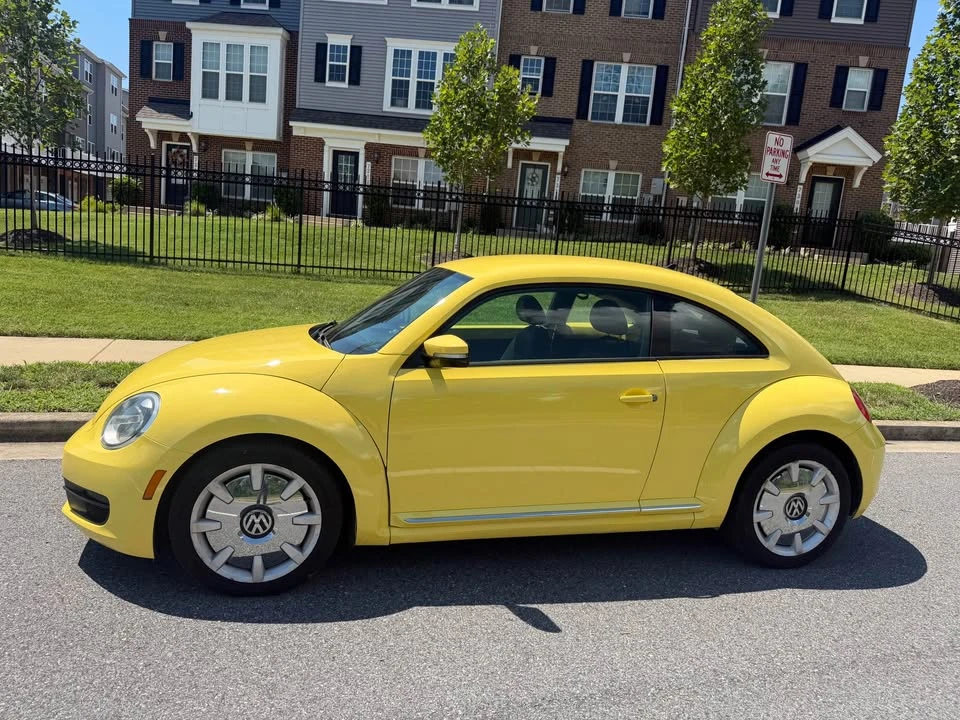 2012 Volkswagen A5 Beetle - Image 6 of 20