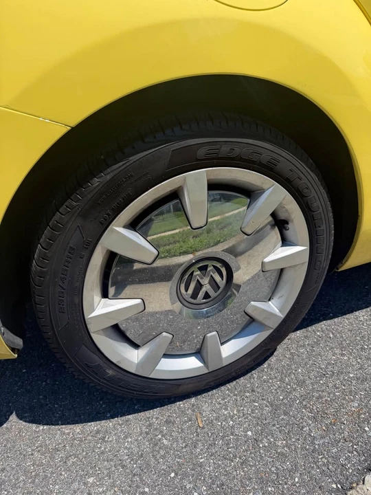 2012 Volkswagen A5 Beetle - Image 17 of 20