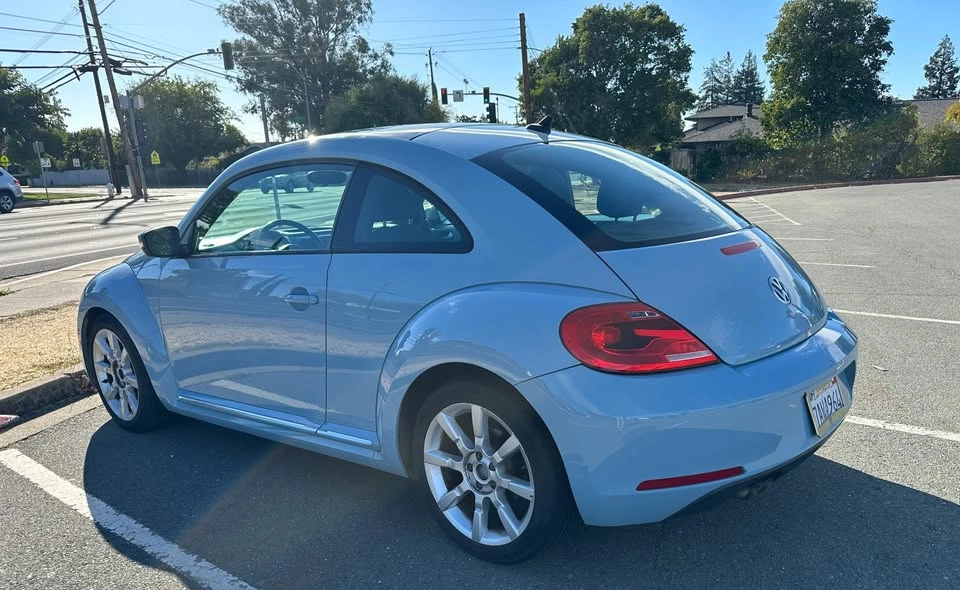 2012 Volkswagen A5 Beetle - Image 16 of 18