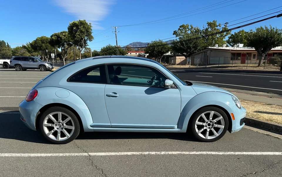 2012 Volkswagen A5 Beetle - Image 4 of 18