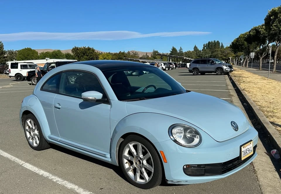 2012 Volkswagen A5 Beetle - Image 5 of 18