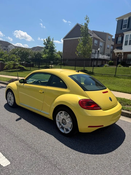 2012 Volkswagen A5 Beetle - Image 6 of 19