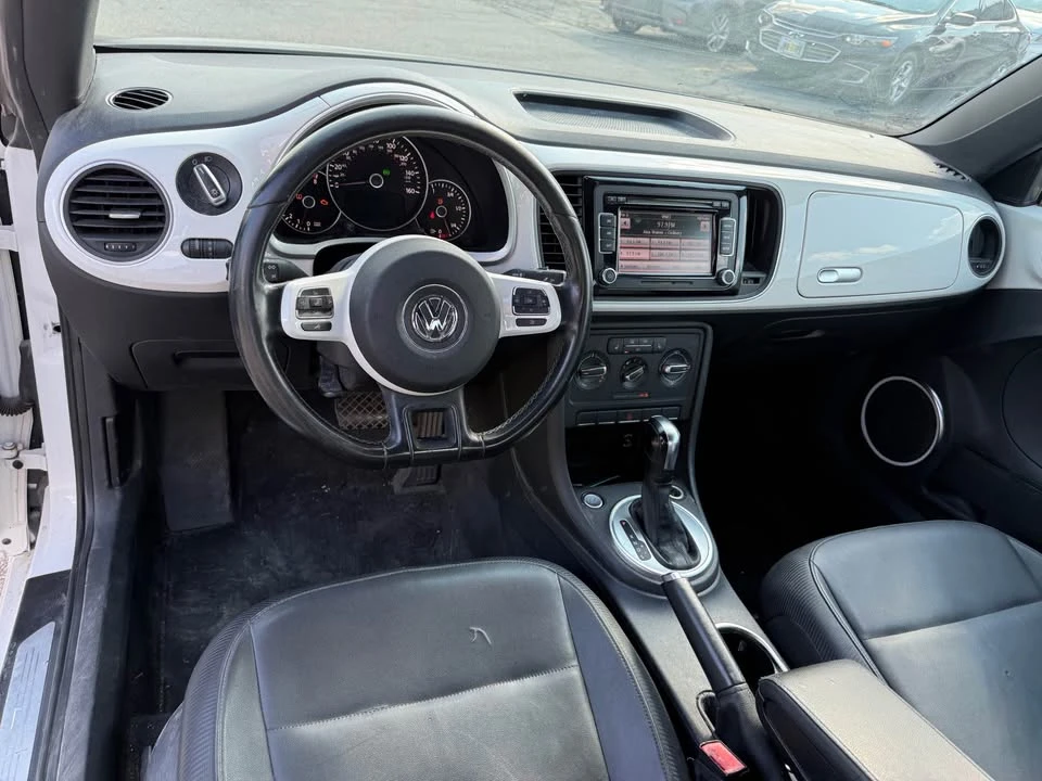 2012 Volkswagen A5 Beetle - Image 6 of 8