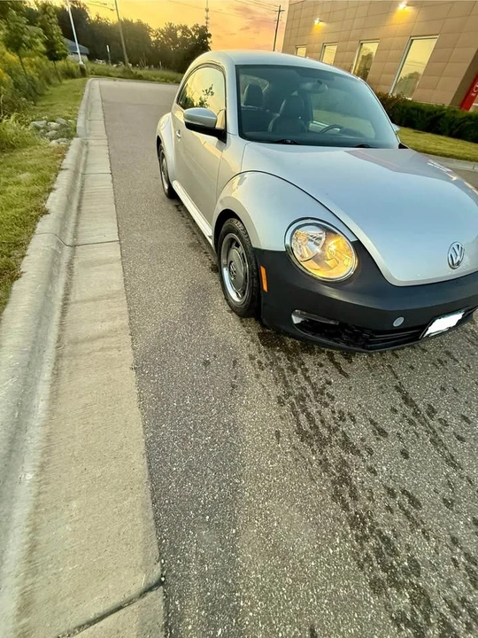 2012 Volkswagen A5 Beetle - Image 2 of 16