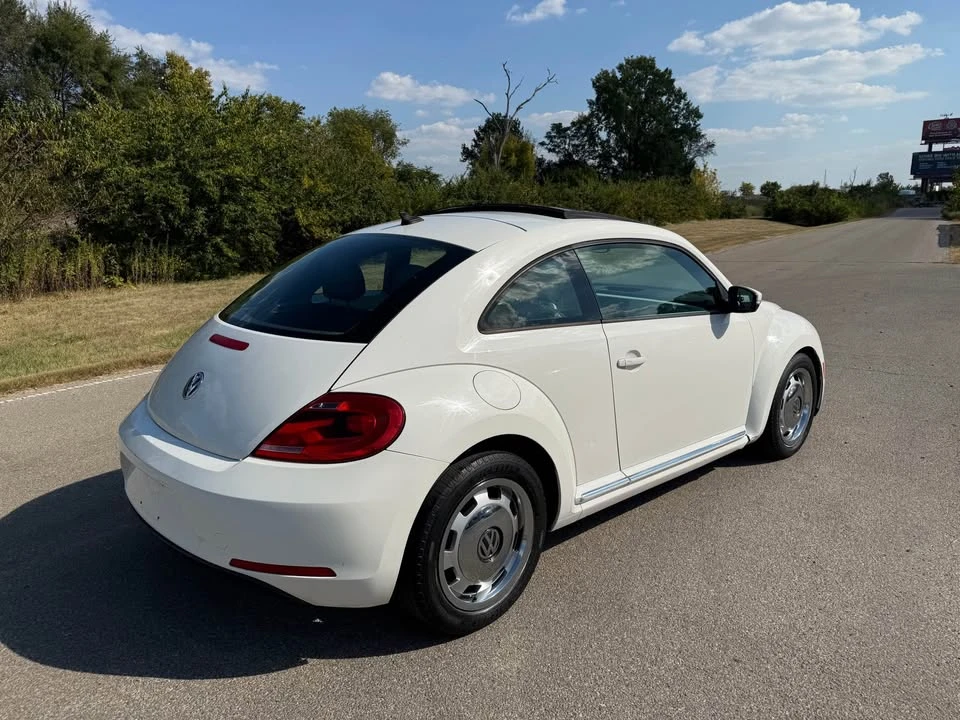 2012 Volkswagen A5 Beetle - Image 5 of 8