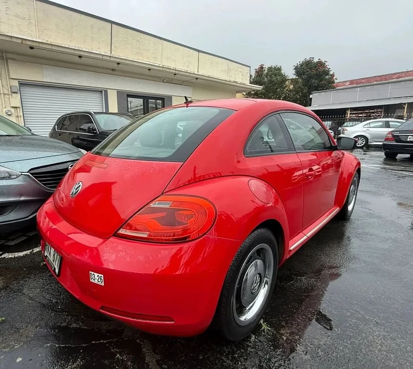 2012 Volkswagen A5 Beetle - Image 10 of 20