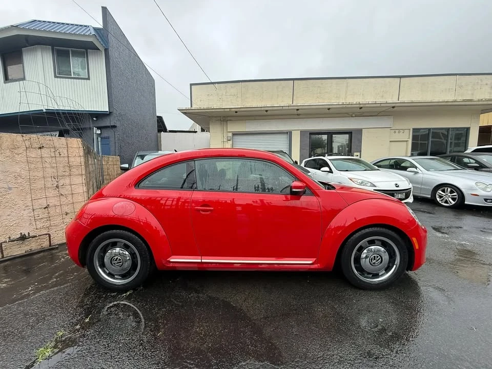 2012 Volkswagen A5 Beetle - Image 9 of 20