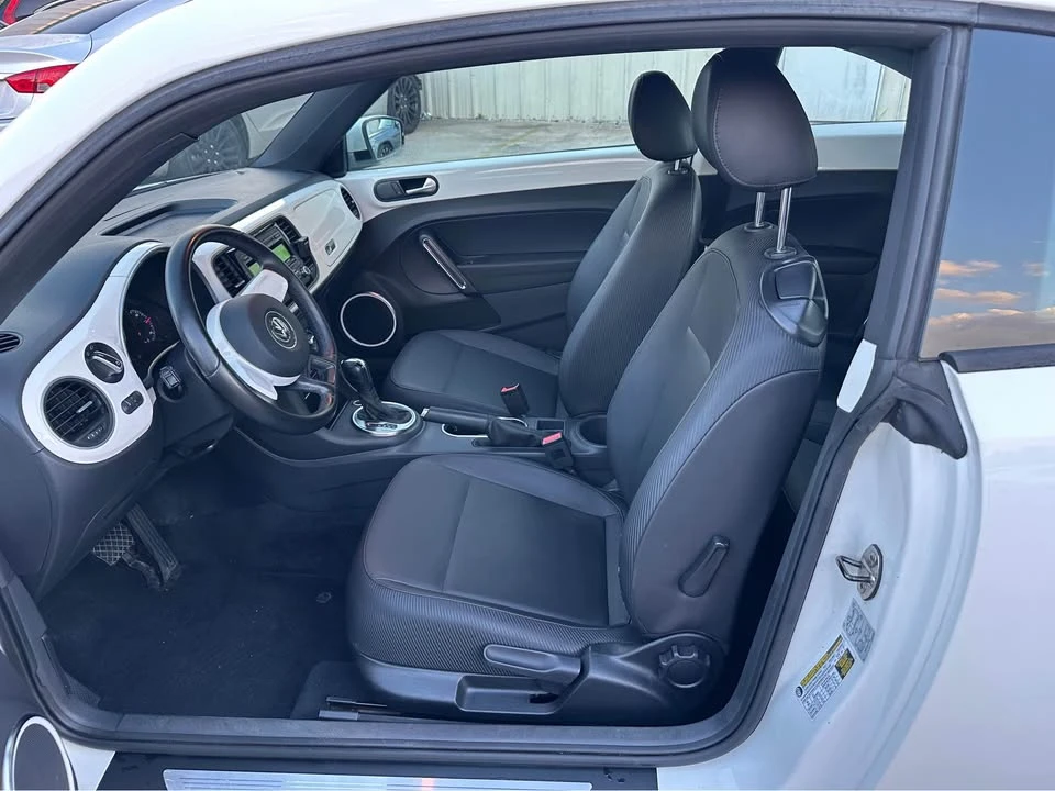 2012 Volkswagen A5 Beetle - Image 9 of 21