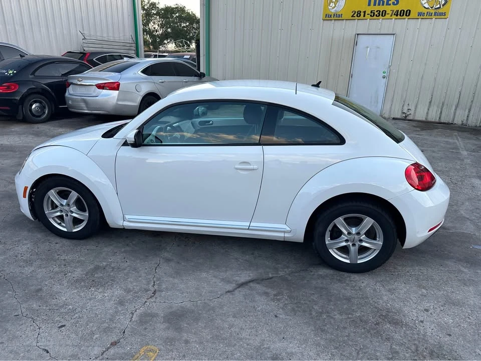 2012 Volkswagen A5 Beetle - Image 12 of 21