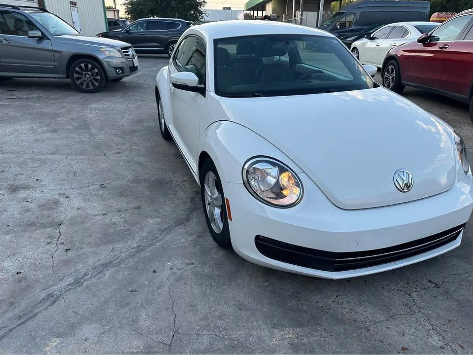 2012 Volkswagen A5 Beetle - Image 13 of 21