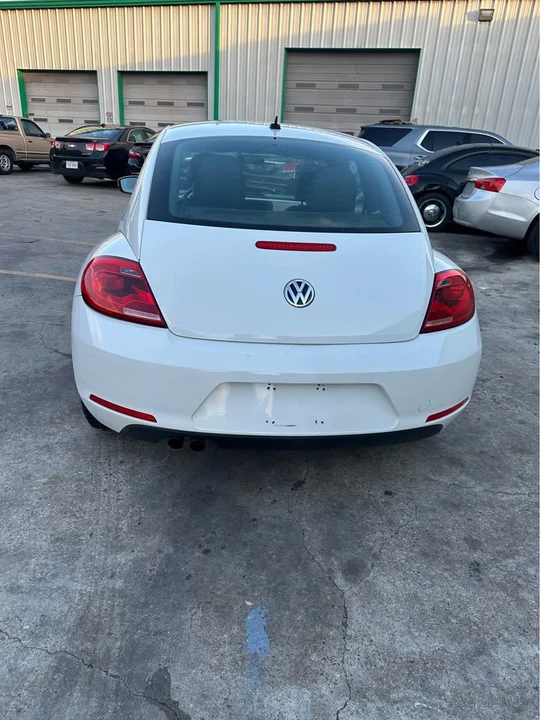2012 Volkswagen A5 Beetle - Image 7 of 21