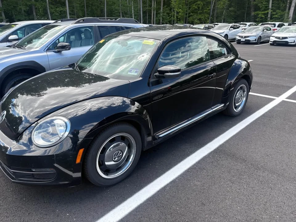 2012 Volkswagen A5 Beetle - Image 7 of 8