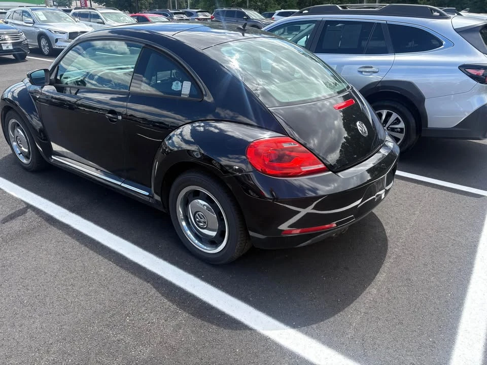 2012 Volkswagen A5 Beetle - Image 3 of 8