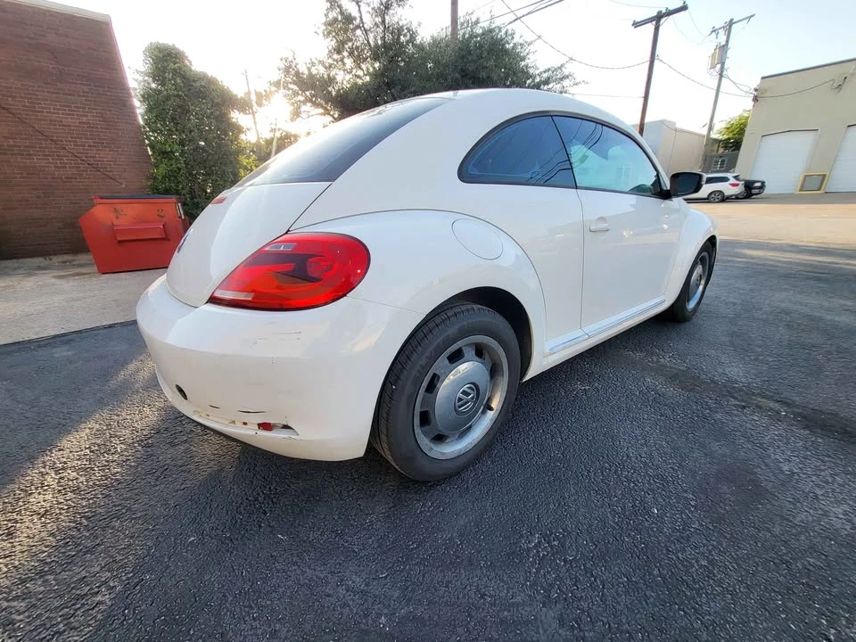 2012 Volkswagen A5 Beetle - Image 3 of 17