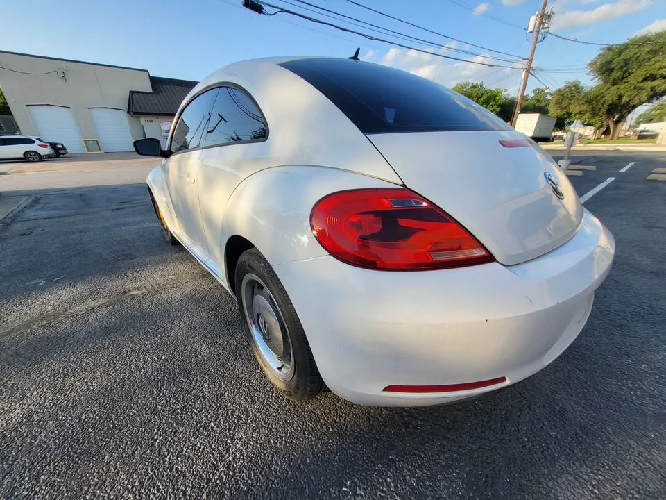 2012 Volkswagen A5 Beetle - Image 5 of 17