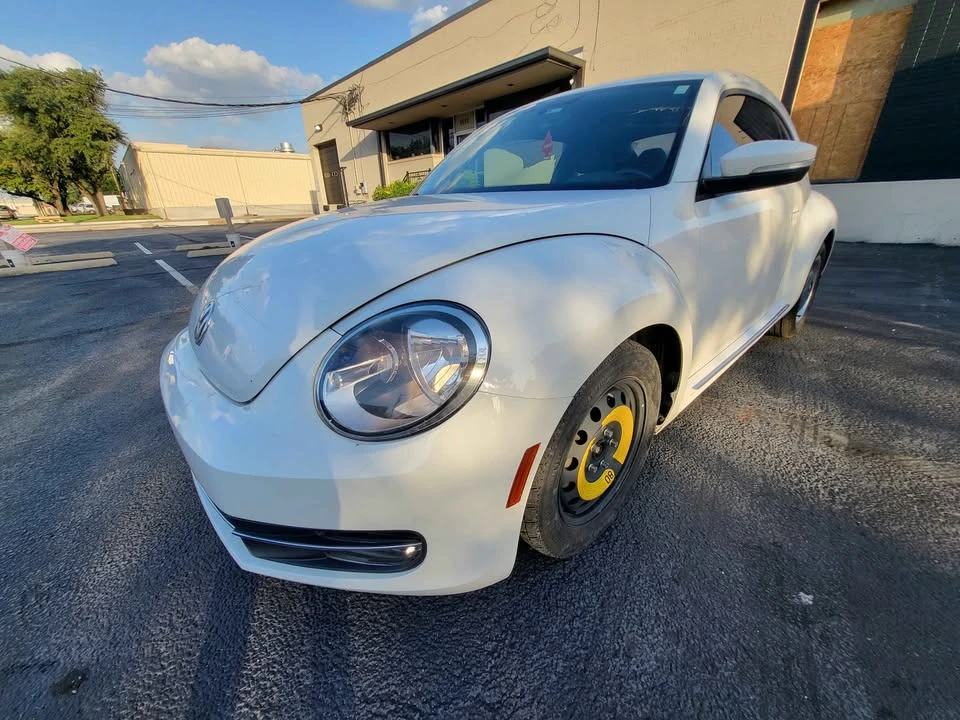 2012 Volkswagen A5 Beetle - Image 7 of 17