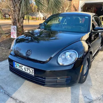 2012 Volkswagen Beetle 2.5L Hatchback 2D