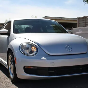 2012 Volkswagen Beetle 2.5L Hatchback