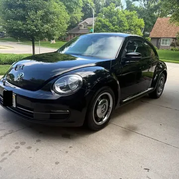 2012 Volkswagen Beetle 2.5L Hatchback