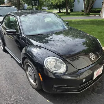 2012 Volkswagen Beetle 2.5L Hatchback 2D