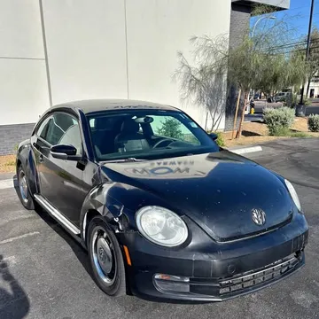 2012 Volkswagen Beetle 2.5L Hatchback 2D
