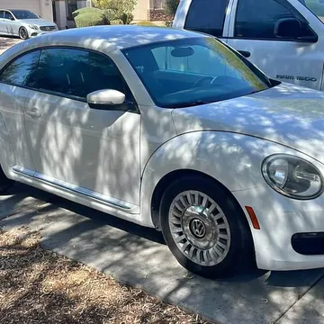 2012 Volkswagen Beetle 2.5L Hatchback 2D