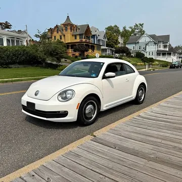 2012 Volkswagen Beetle 2.5L Hatchback 2D