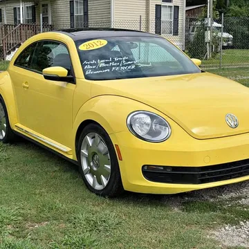 2012 Volkswagen Beetle 2.5L Hatchback 2D