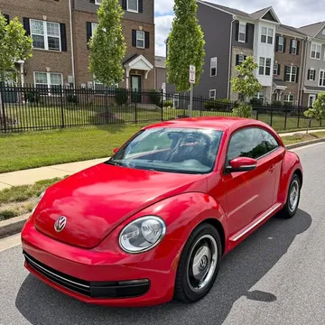 2012 Volkswagen Beetle 2.5L Hatchback
