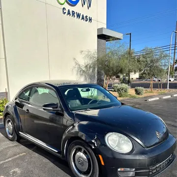 2012 Volkswagen Beetle 2.5L Hatchback 2D