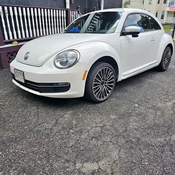2012 Volkswagen Beetle 2.5L Hatchback 2D