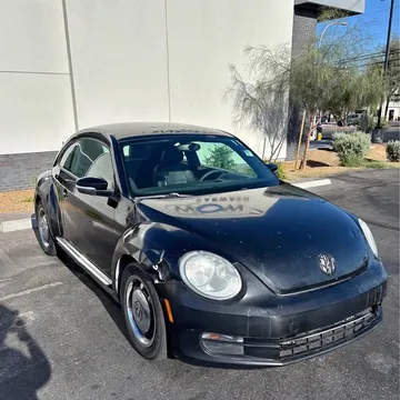 2012 Volkswagen Beetle 2.5L Hatchback
