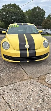 2012 Volkswagen Beetle 2.5L Hatchback 2D
