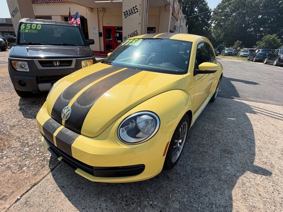 2012 Volkswagen A5 Beetle - Image 2 of 7