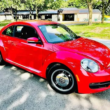 2012 Volkswagen Beetle 2.5L Hatchback