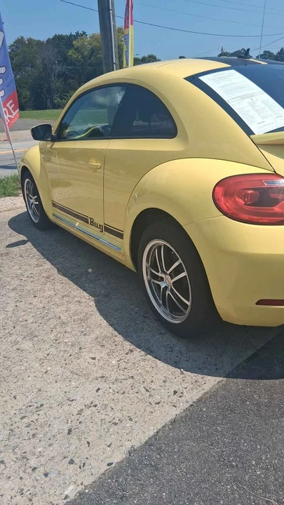 2012 Volkswagen A5 Beetle - Image 5 of 8